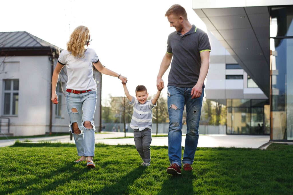 Professional Residential Rooftop Solar Installation Contractors from West Palm Beach